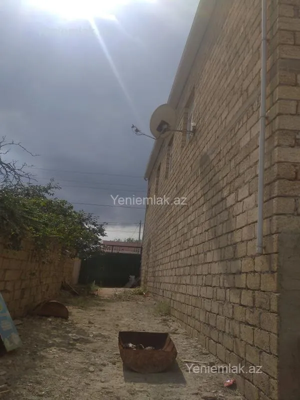 Satılır 4 otaqlı obyekt 280 m²