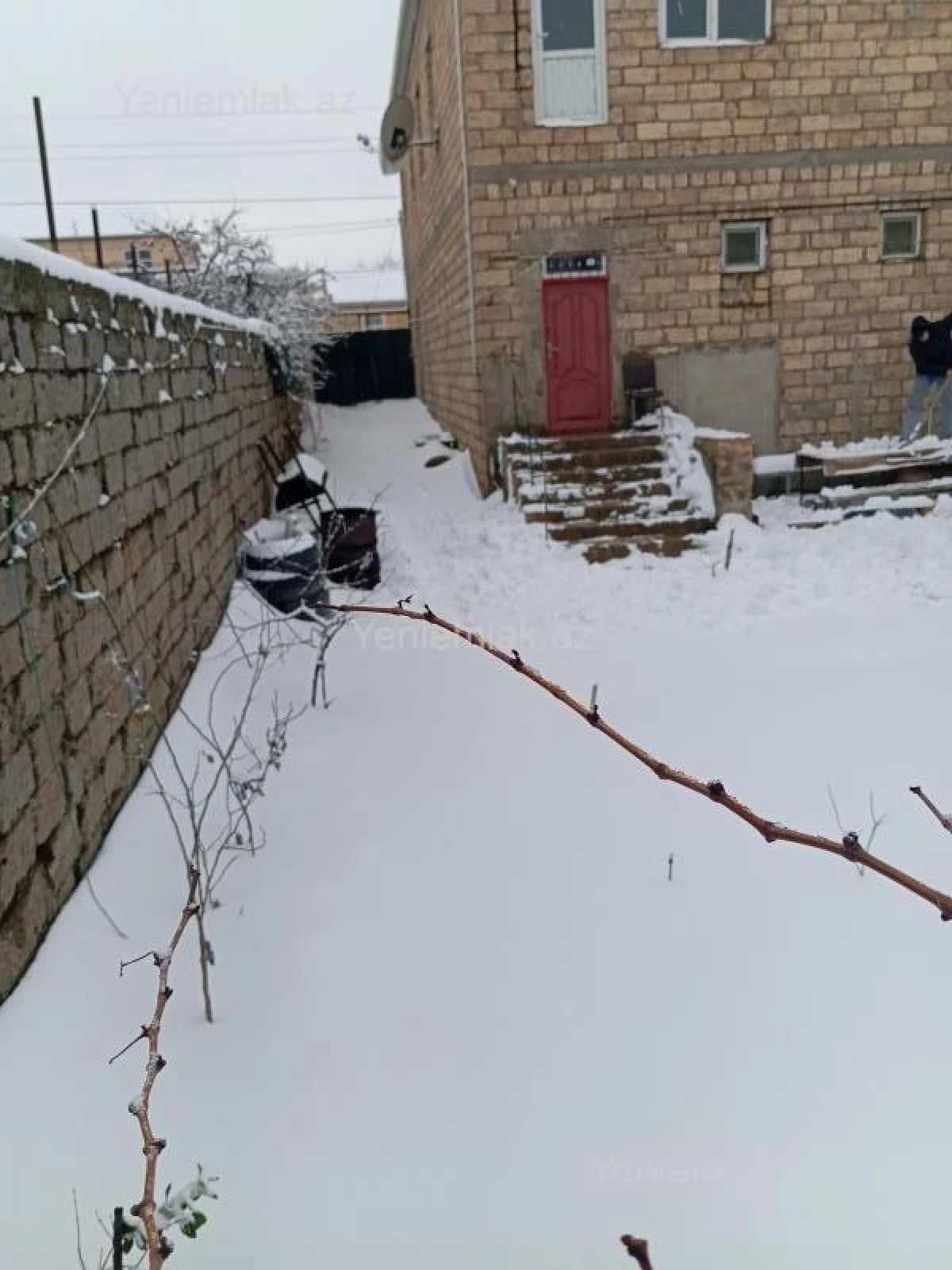 Satılır 4 otaqlı obyekt 280 m²