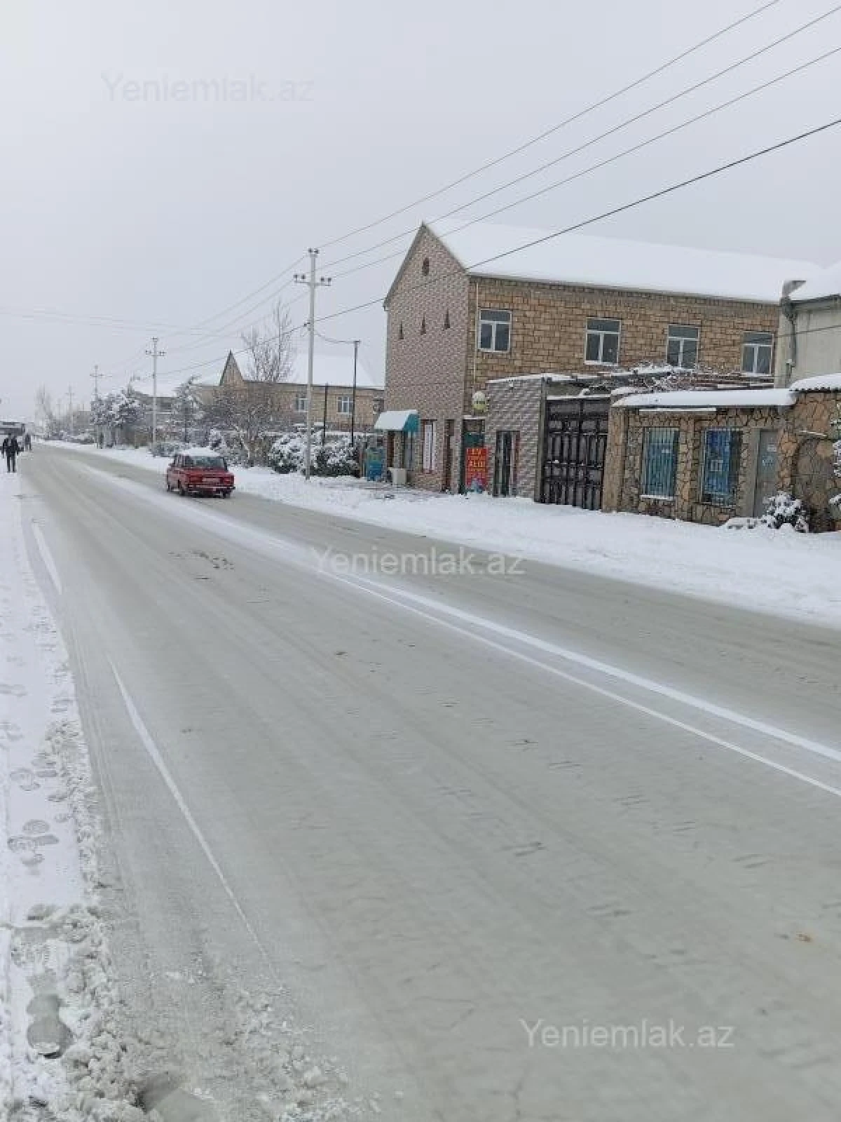 Satılır 4 otaqlı obyekt 280 m²