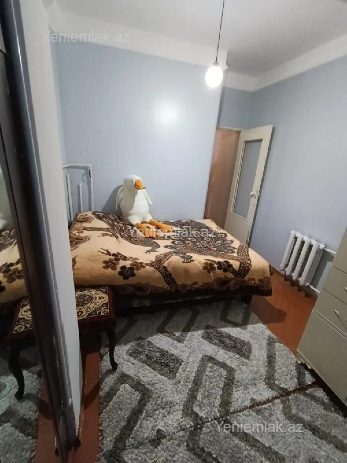 Satılır 2 otaqlı köhnə tikili 45 m²