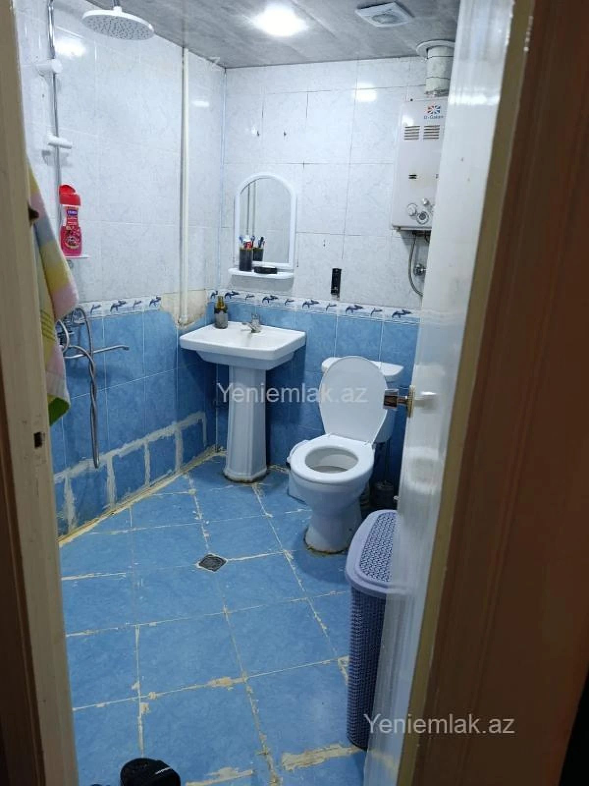 Satılır 2 otaqlı köhnə tikili 45 m²
