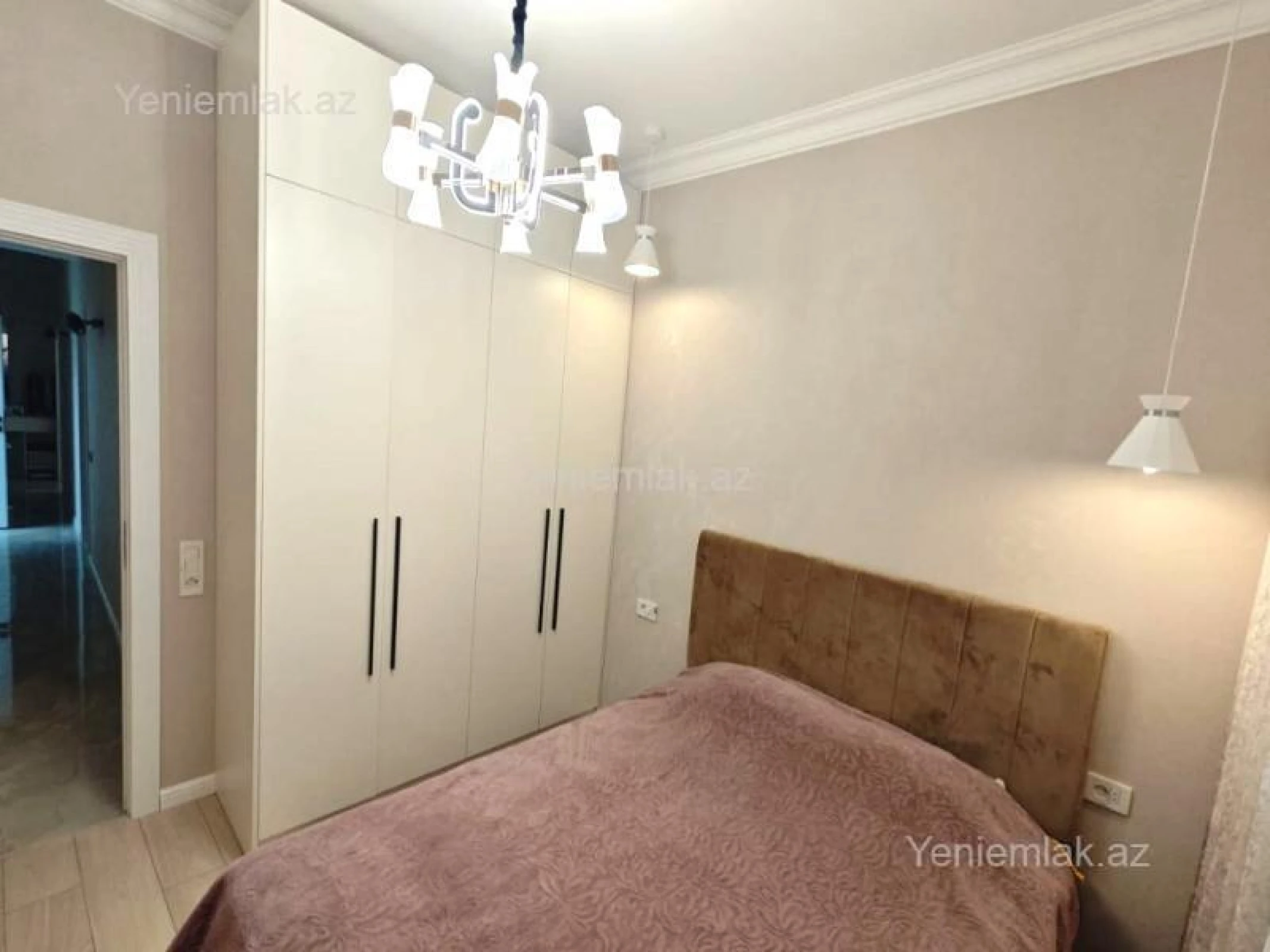 Satılır 4 otaqlı yeni tikili 125 m²