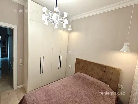 Satılır 4 otaqlı yeni tikili 125 m²