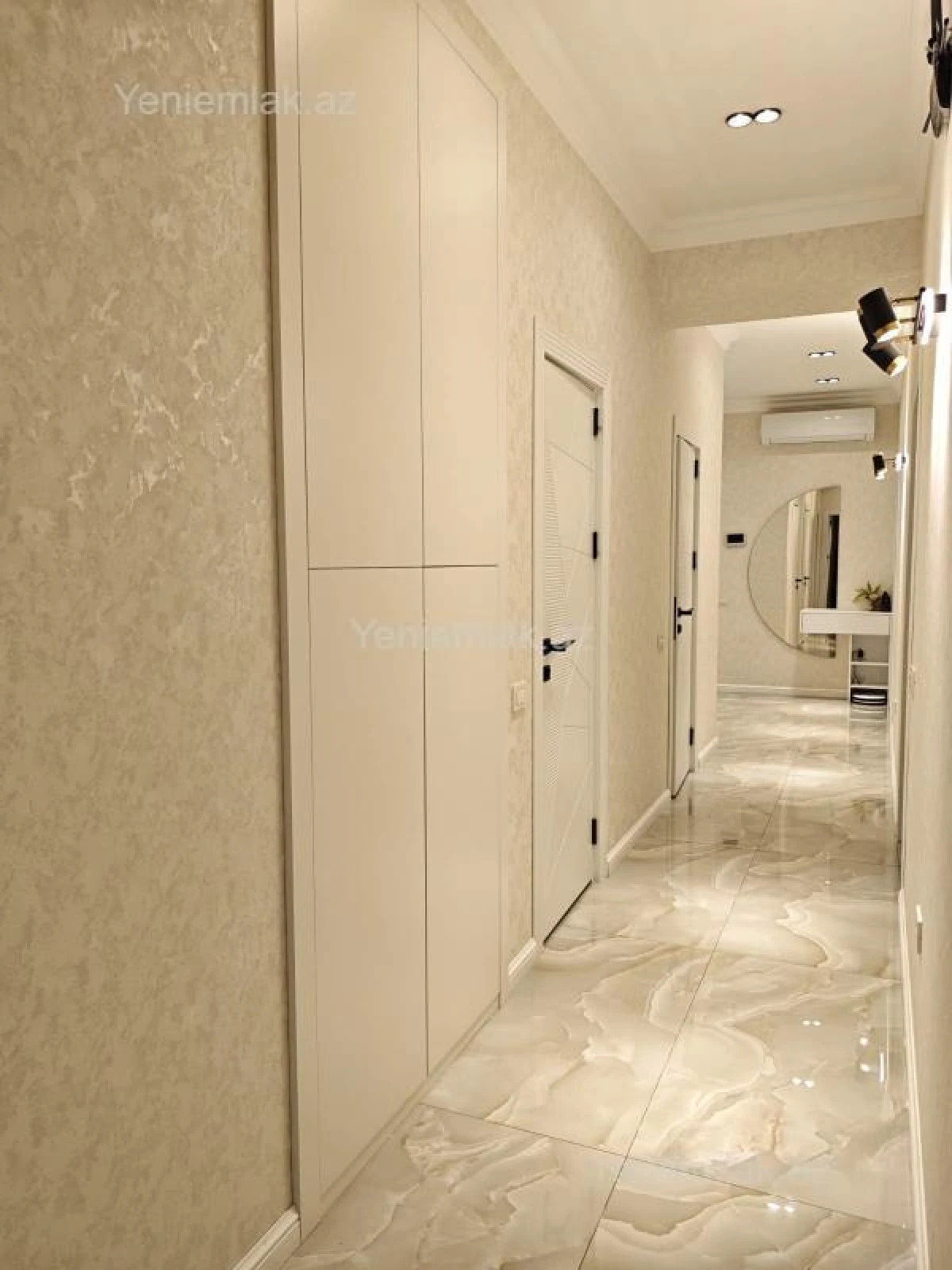 Satılır 4 otaqlı yeni tikili 125 m²