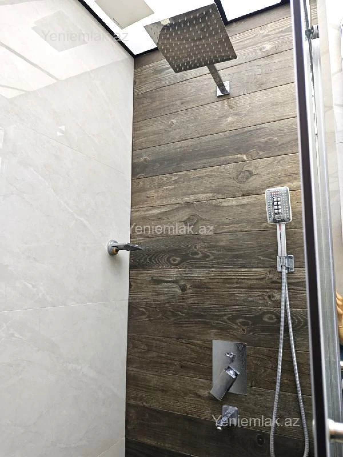 Satılır 4 otaqlı yeni tikili 125 m²