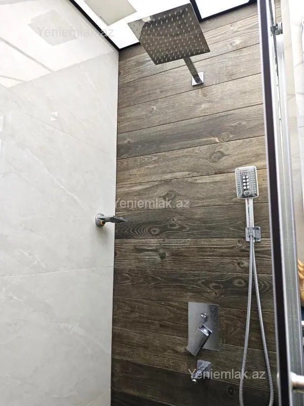 Satılır 4 otaqlı yeni tikili 125 m²