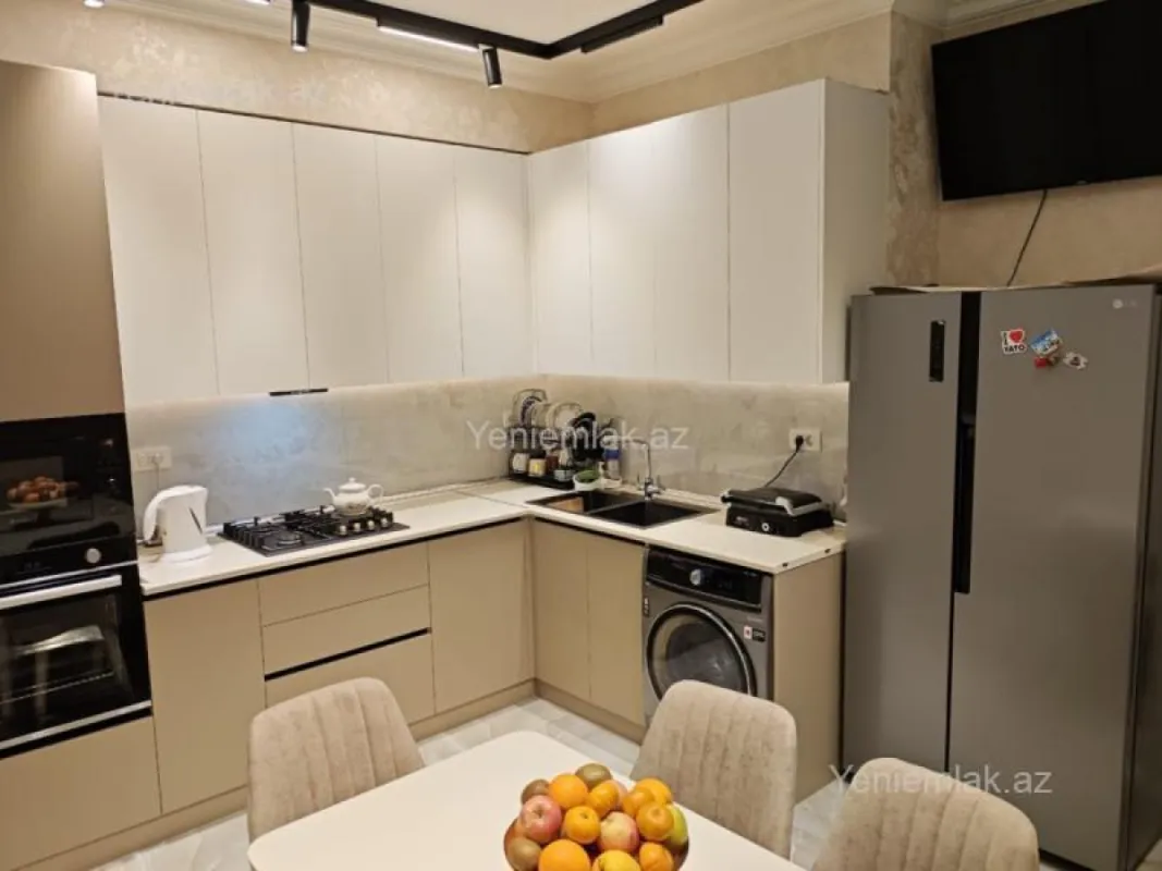 Satılır 4 otaqlı yeni tikili 125 m²