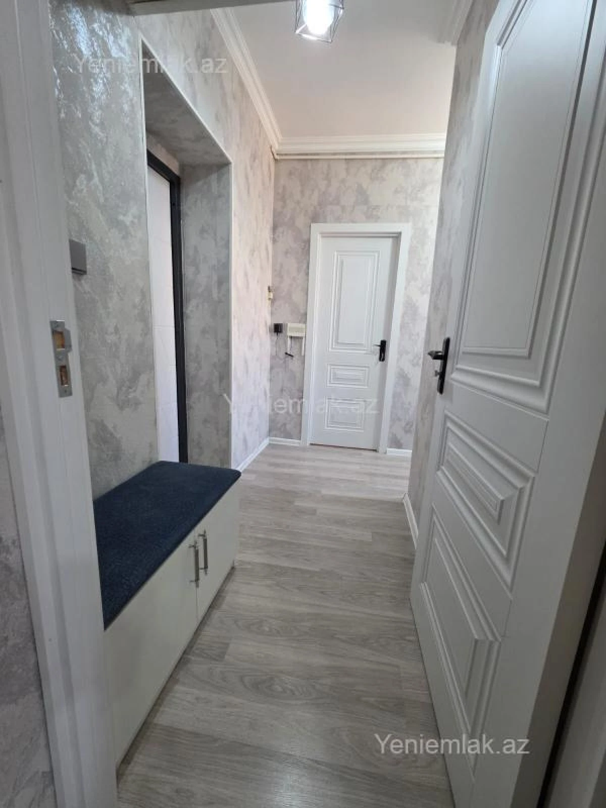 Satılır 1 otaqlı köhnə tikili 38 m²