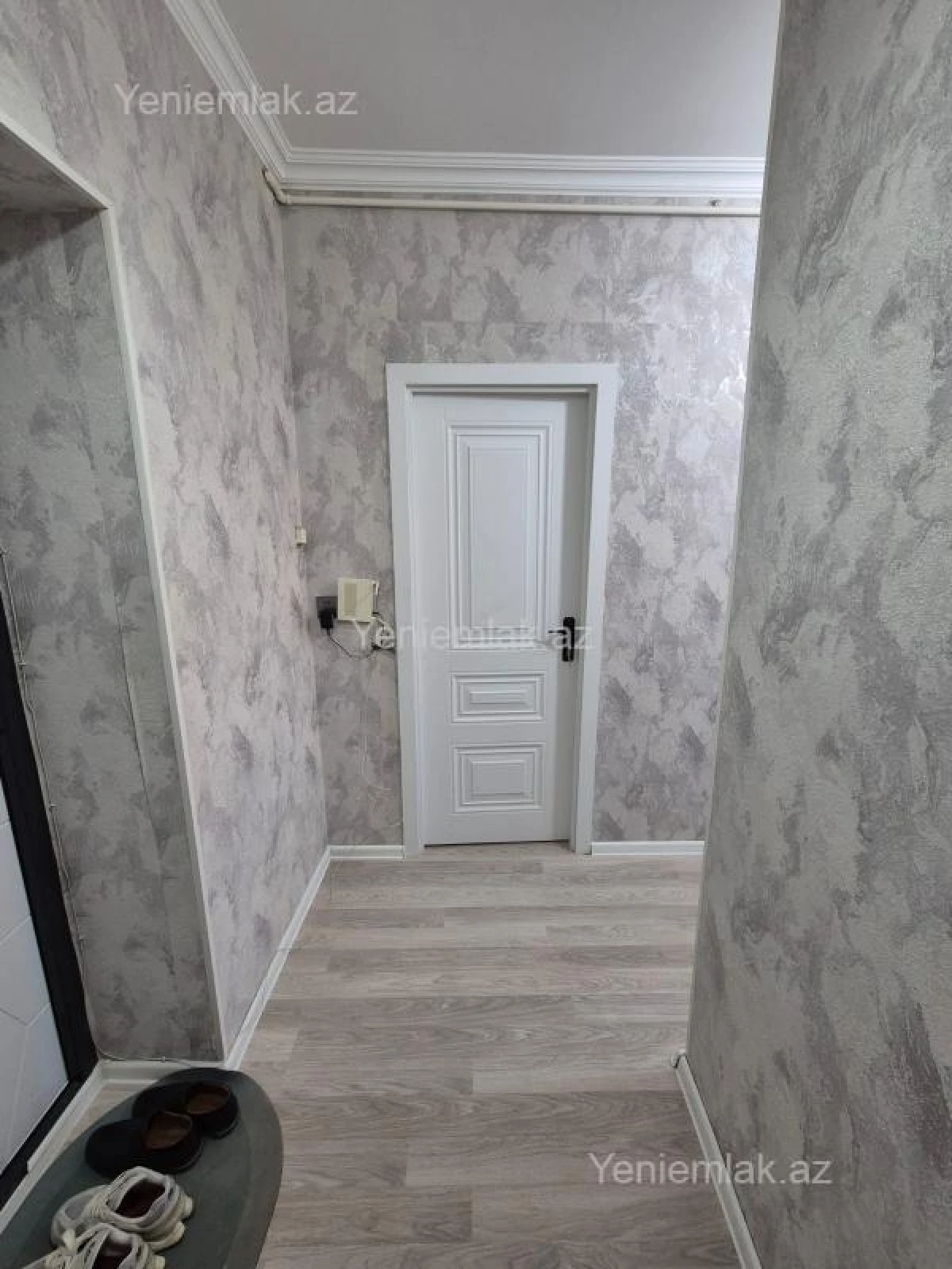 Satılır 1 otaqlı köhnə tikili 38 m²