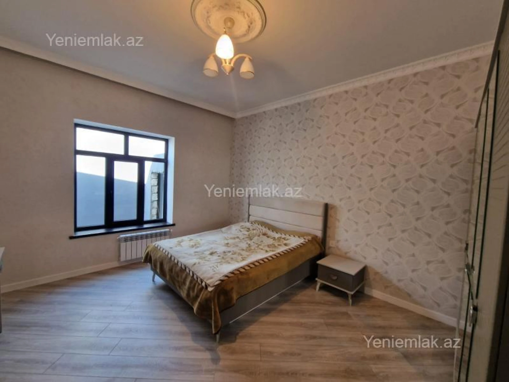 Satılır 4 otaqlı həyət evi 122 m²
