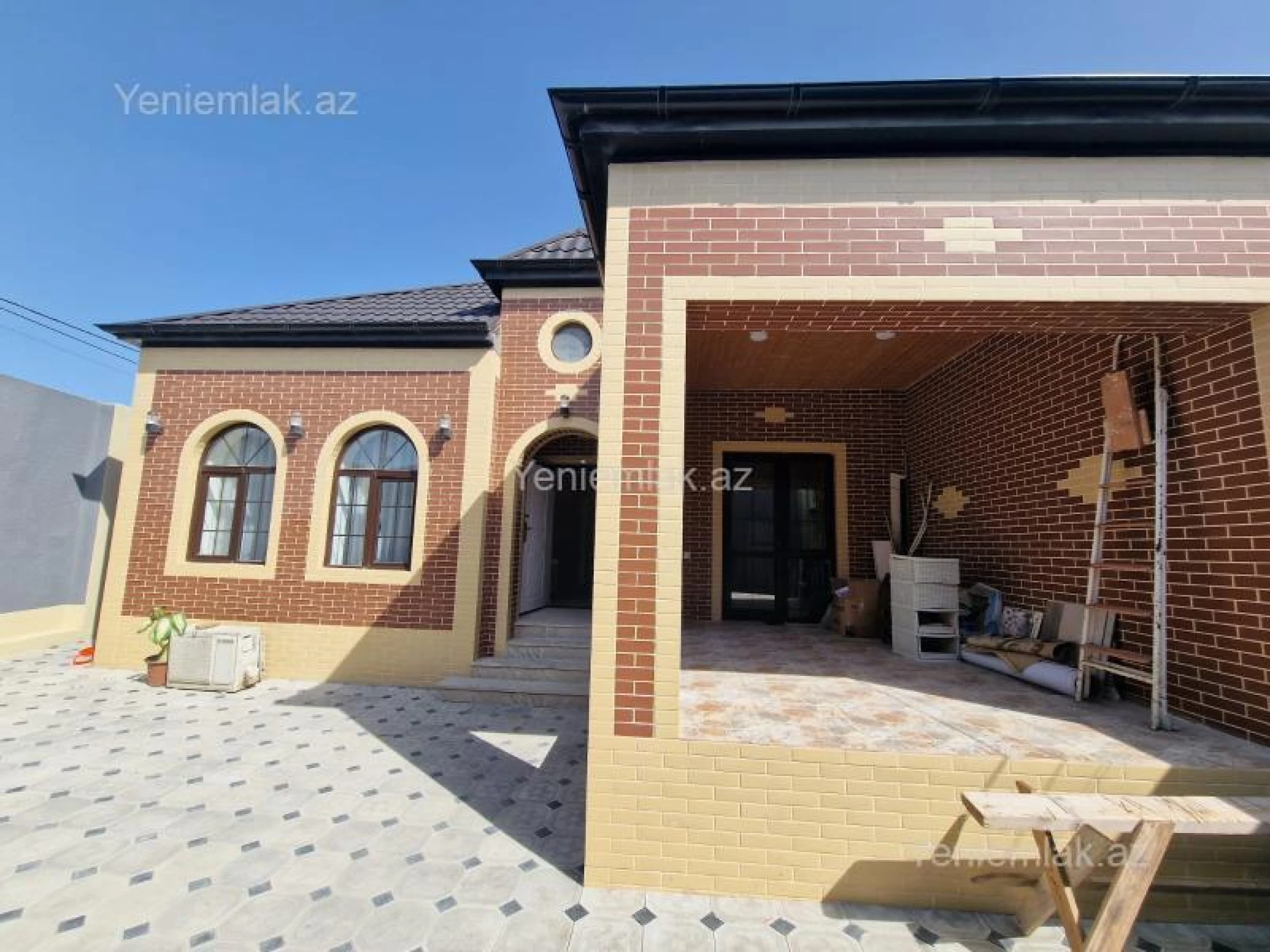 Satılır 4 otaqlı həyət evi 122 m²