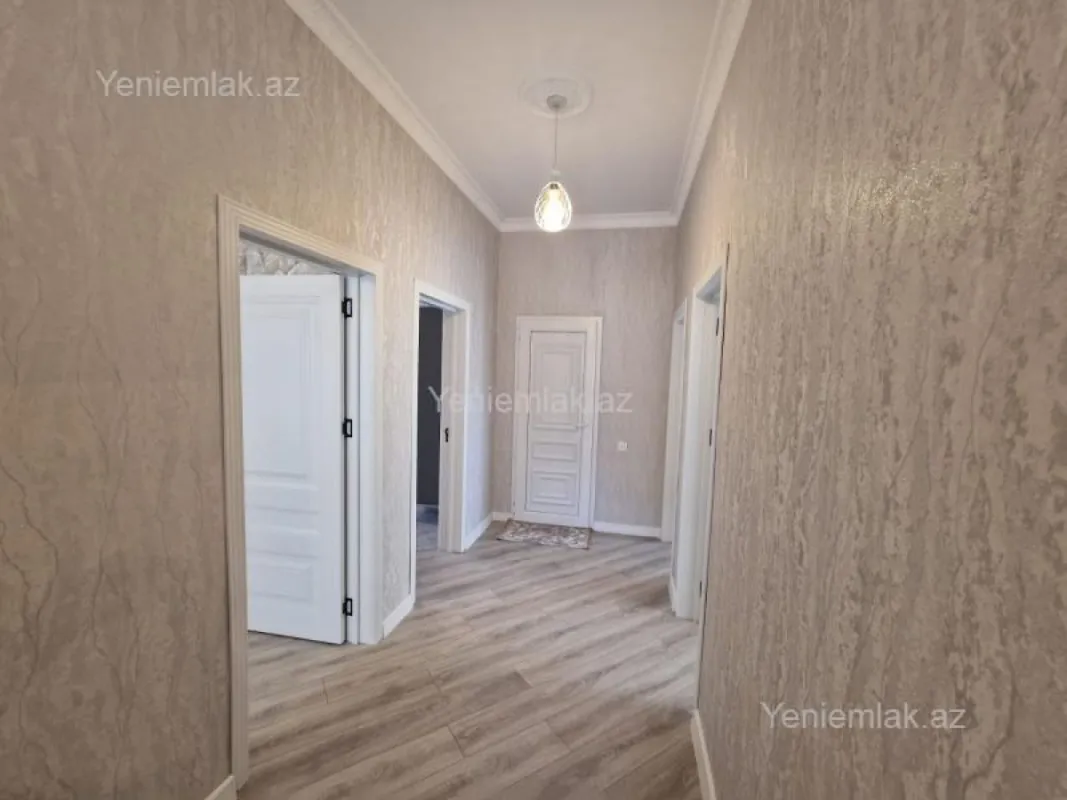 Satılır 4 otaqlı həyət evi 122 m²