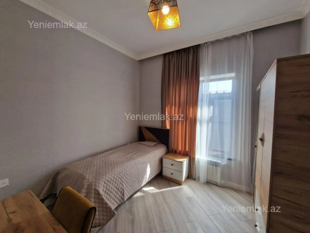 Satılır 4 otaqlı həyət evi 122 m²