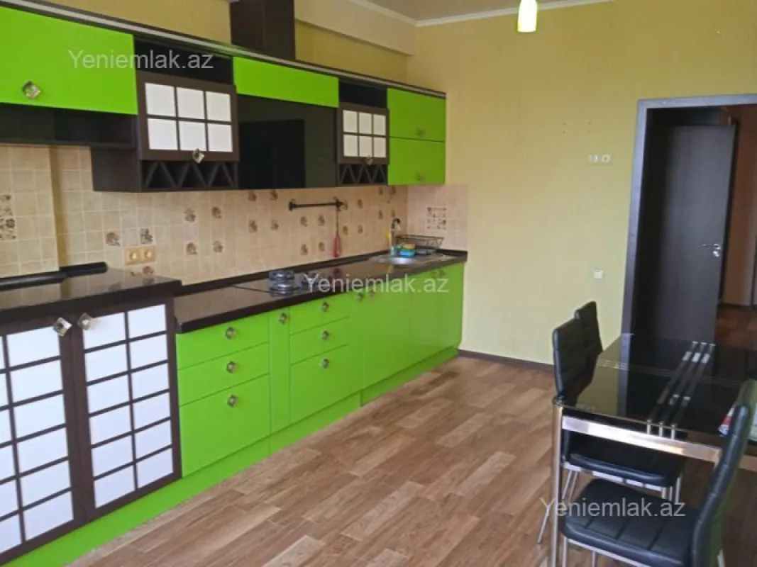 Satılır 2 otaqlı yeni tikili 86 m²