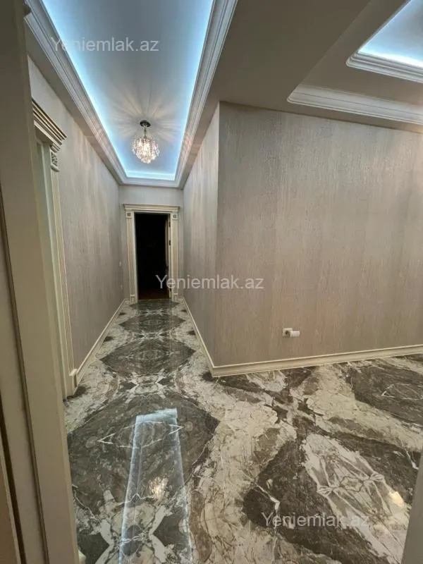 Satılır 4 otaqlı yeni tikili 207 m²