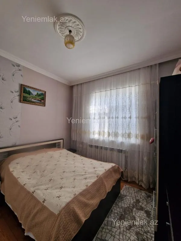 Satılır 4 otaqlı həyət evi 122 m²