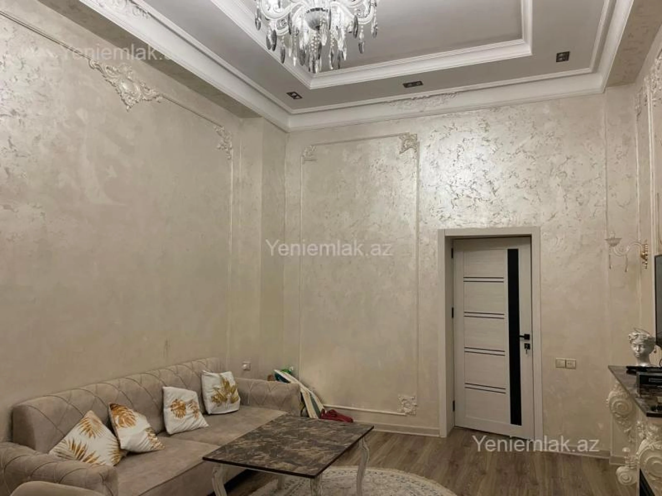 Satılır 2 otaqlı yeni tikili 72 m²