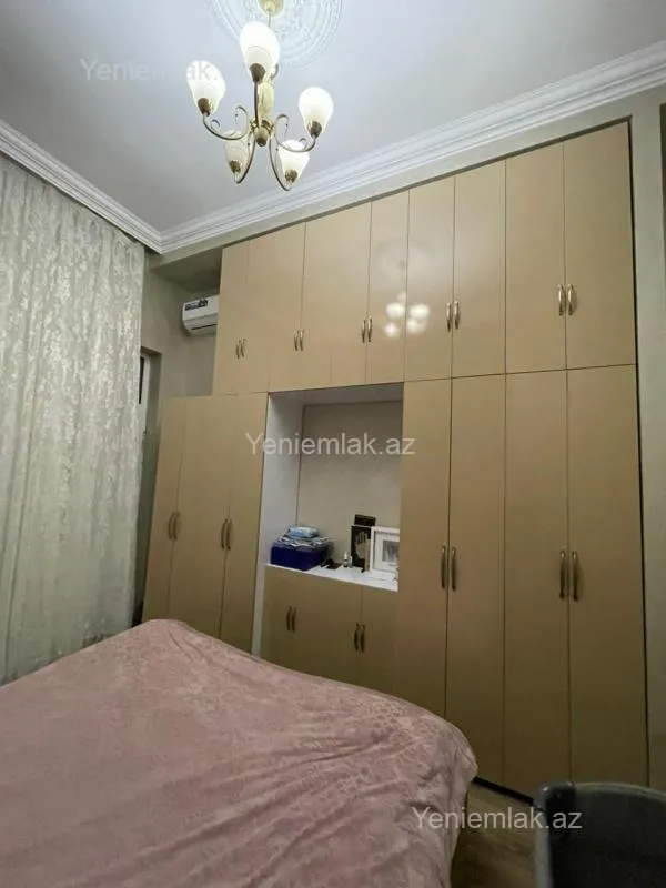 Satılır 2 otaqlı yeni tikili 72 m²