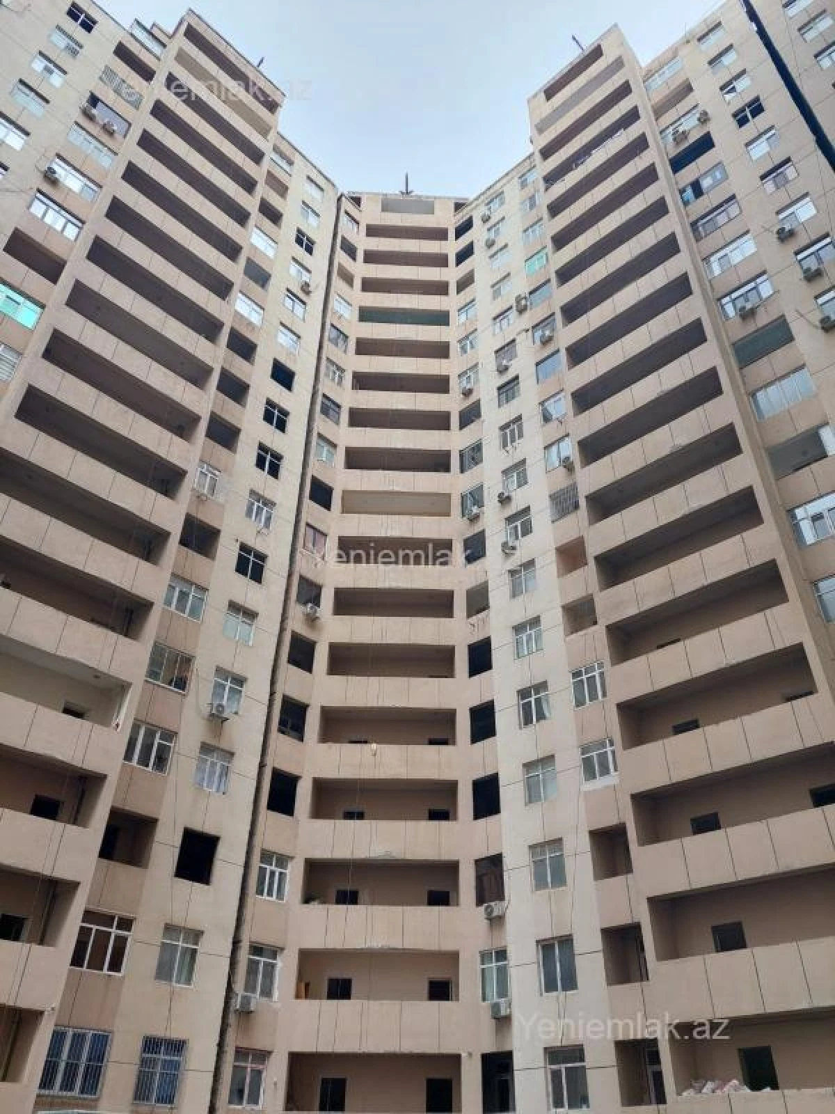 Satılır 3 otaqlı yeni tikili 134 m²