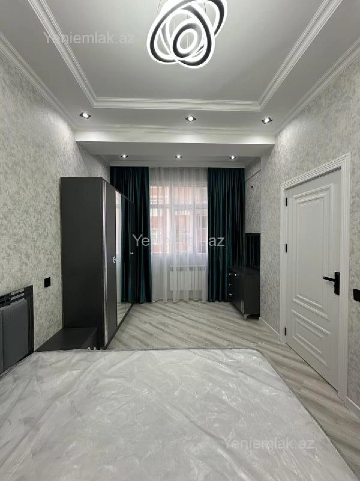 Satılır 3 otaqlı yeni tikili 86 m²