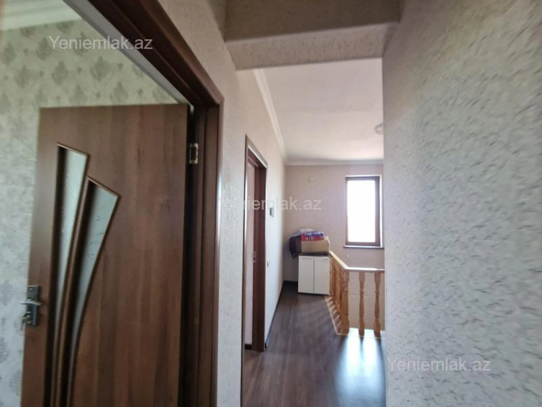 Satılır 4 otaqlı həyət evi 142 m²