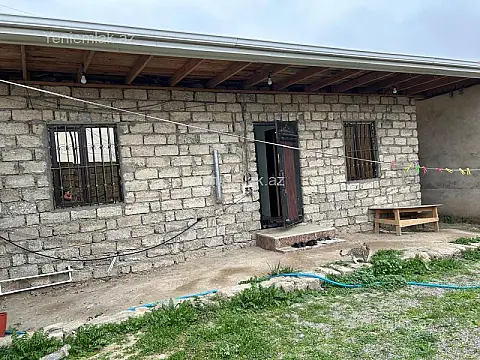 Satılır 2 otaqlı həyət evi 60 m²
