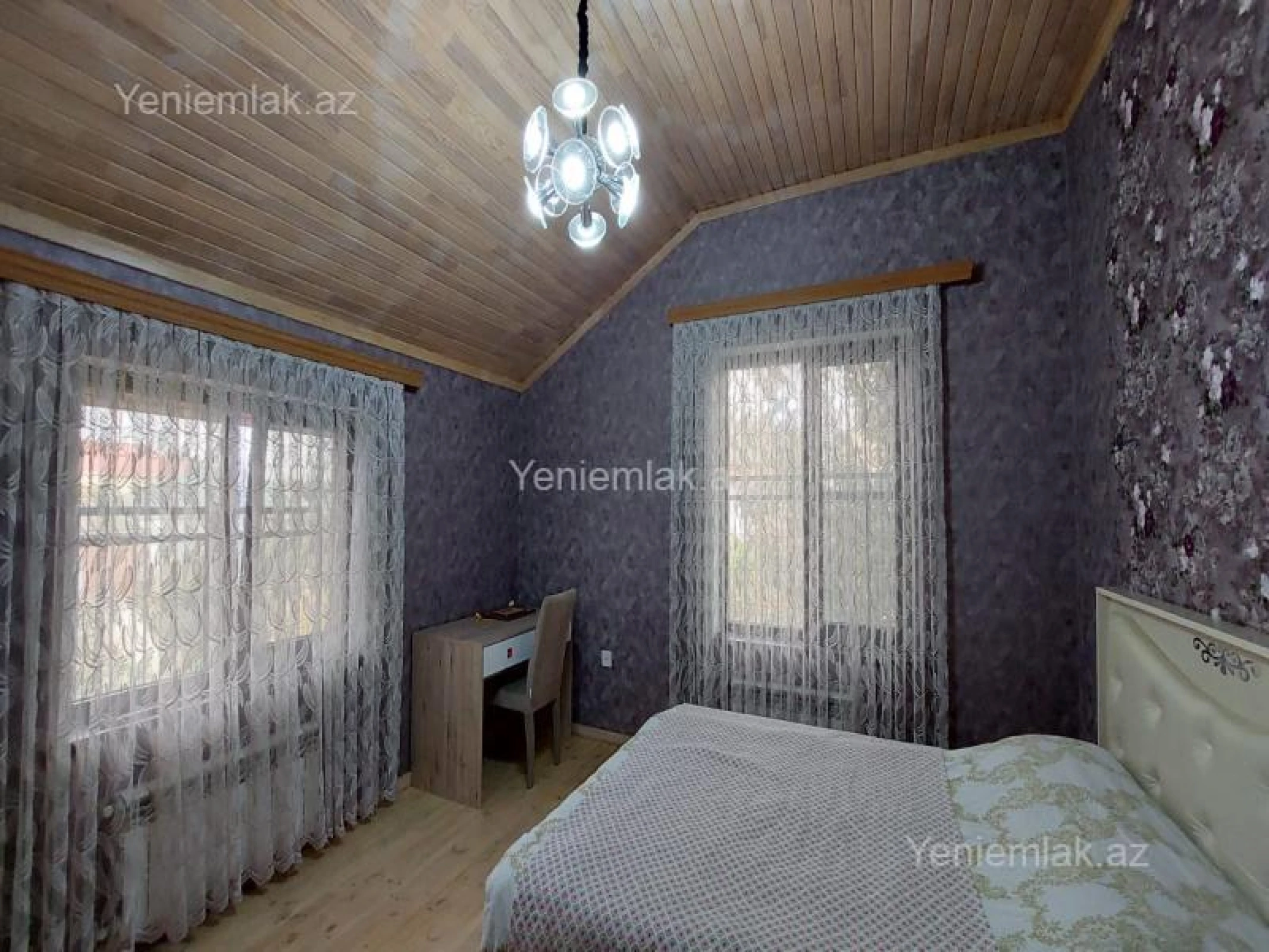 Satılır 5 otaqlı həyət evi 165 m²