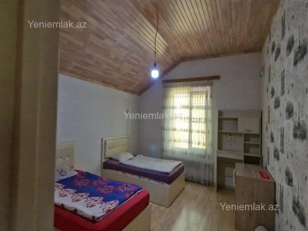 Satılır 5 otaqlı həyət evi 165 m²