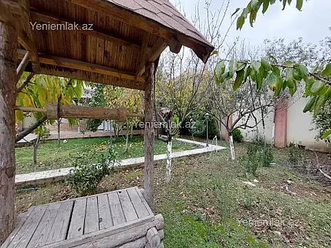 Satılır 5 otaqlı həyət evi 165 m²