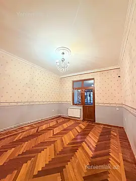 Satılır 3 otaqlı köhnə tikili 100 m²
