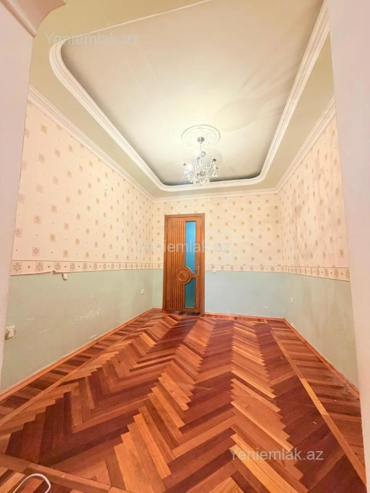 Satılır 3 otaqlı köhnə tikili 100 m²
