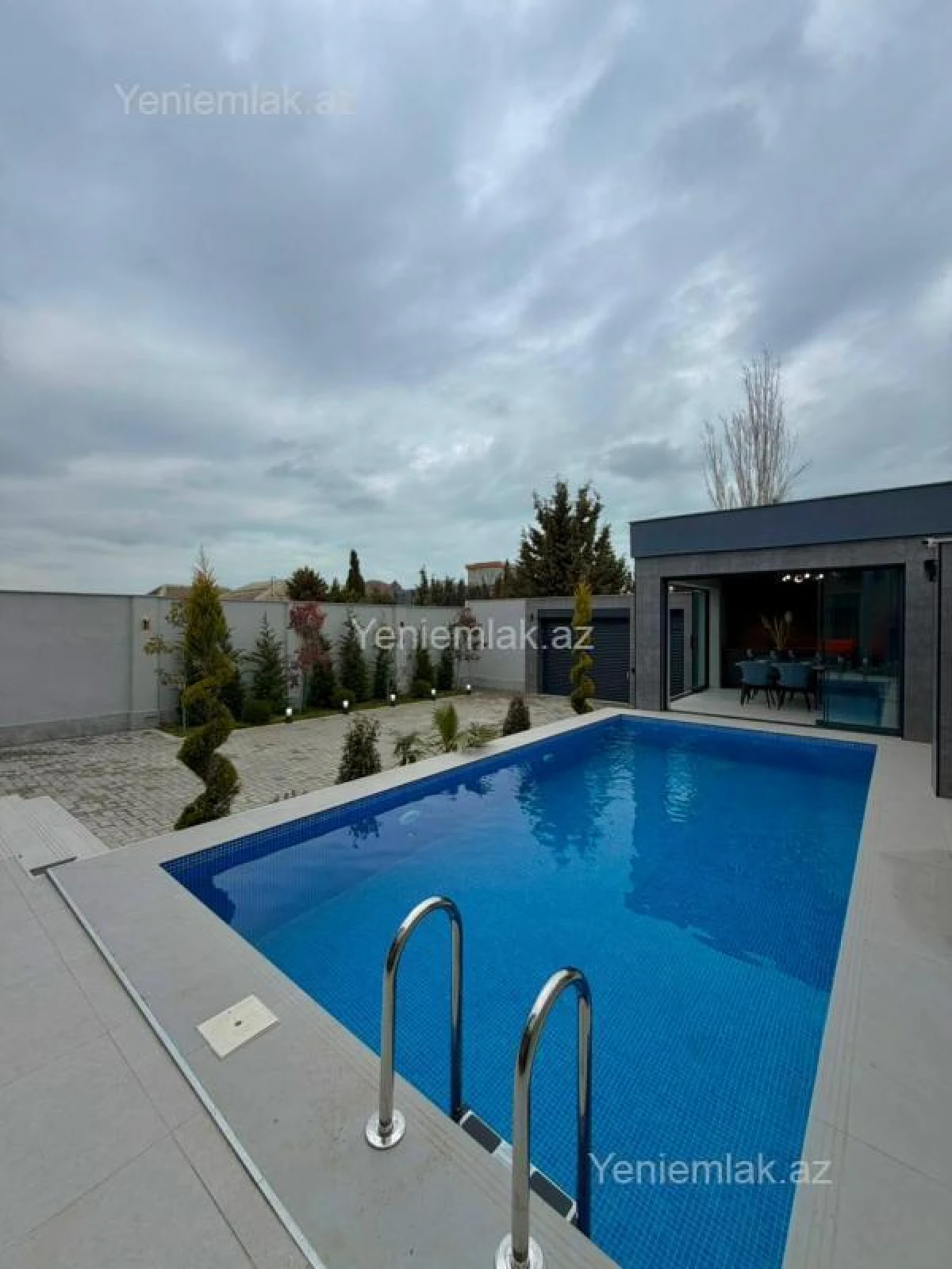 Satılır 4 otaqlı həyət evi 160 m²