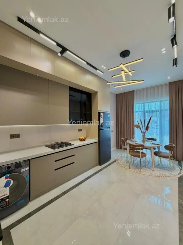 Satılır 4 otaqlı həyət evi 160 m²