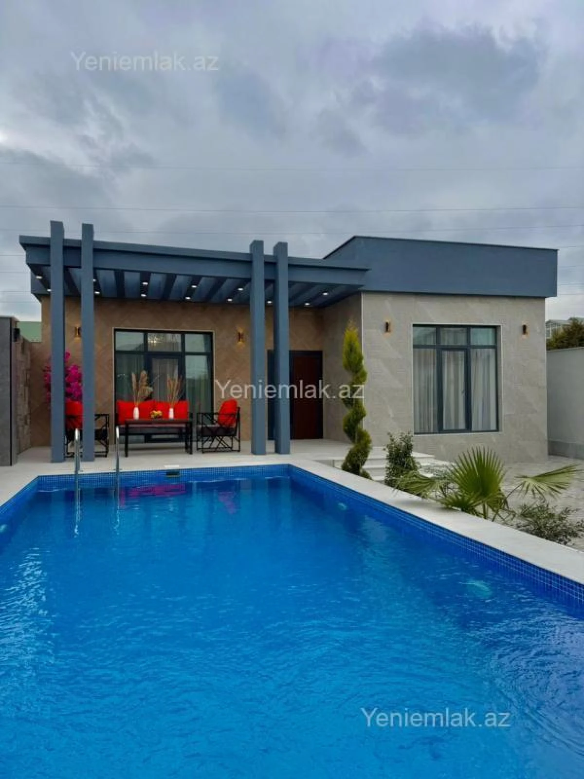 Satılır 4 otaqlı həyət evi 160 m²