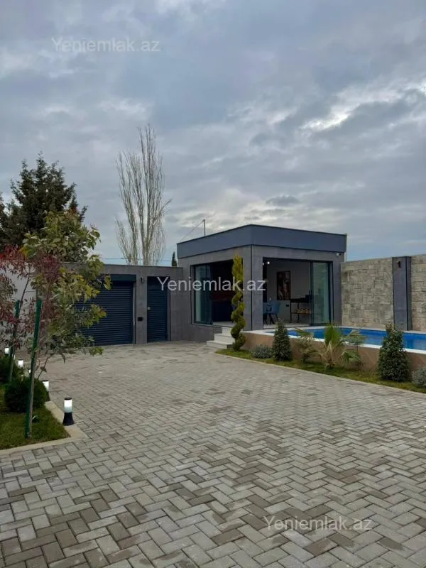 Satılır 4 otaqlı həyət evi 160 m²