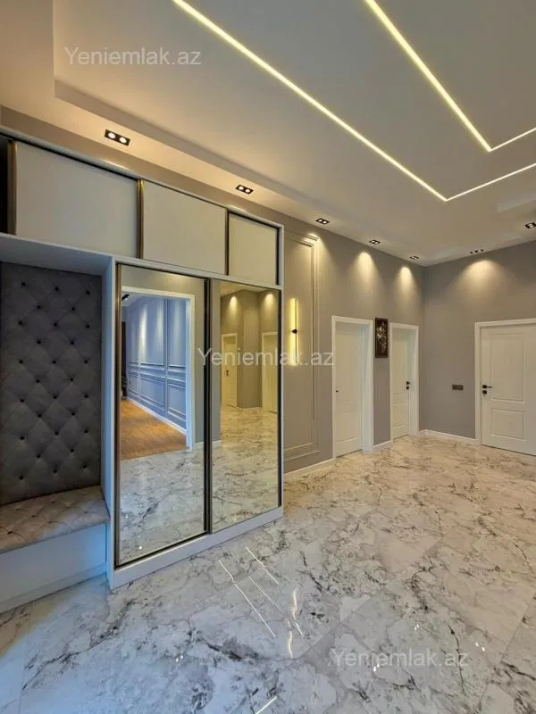 Satılır 4 otaqlı həyət evi 180 m²