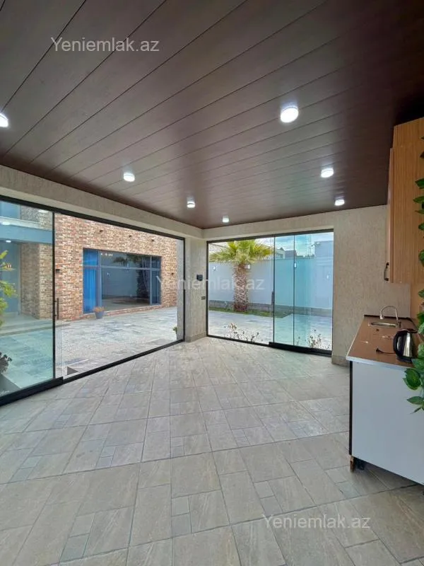 Satılır 4 otaqlı həyət evi 180 m²