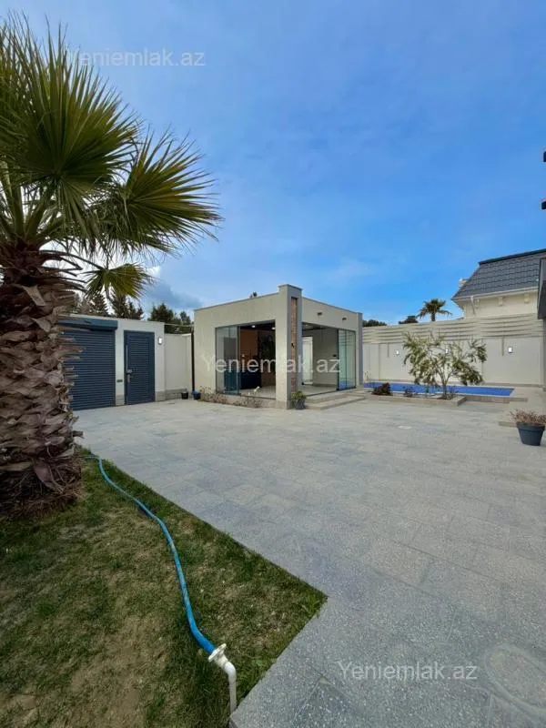 Satılır 4 otaqlı həyət evi 180 m²