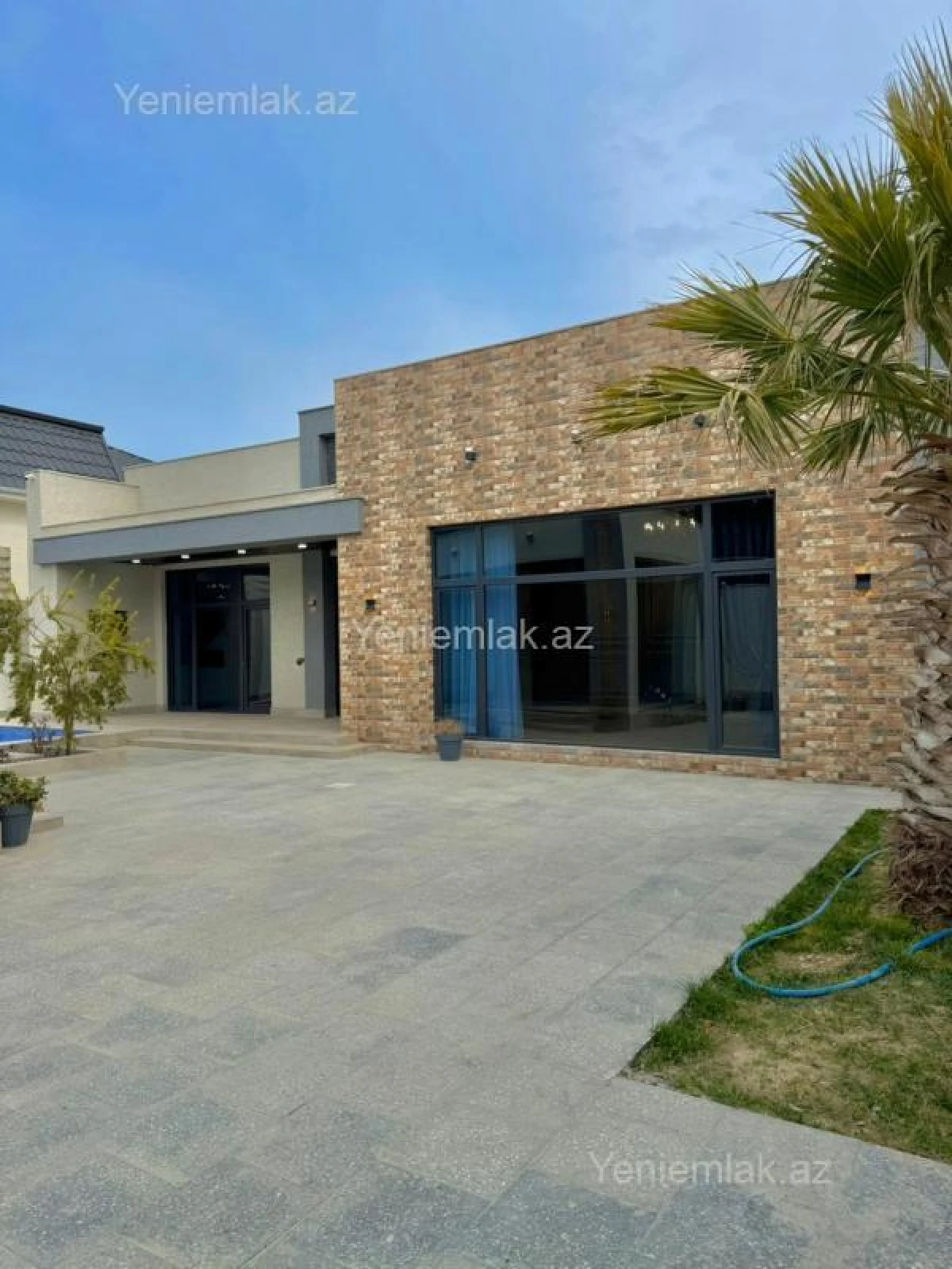 Satılır 4 otaqlı həyət evi 180 m²