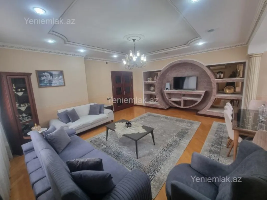 Satılır 4 otaqlı yeni tikili 170 m²