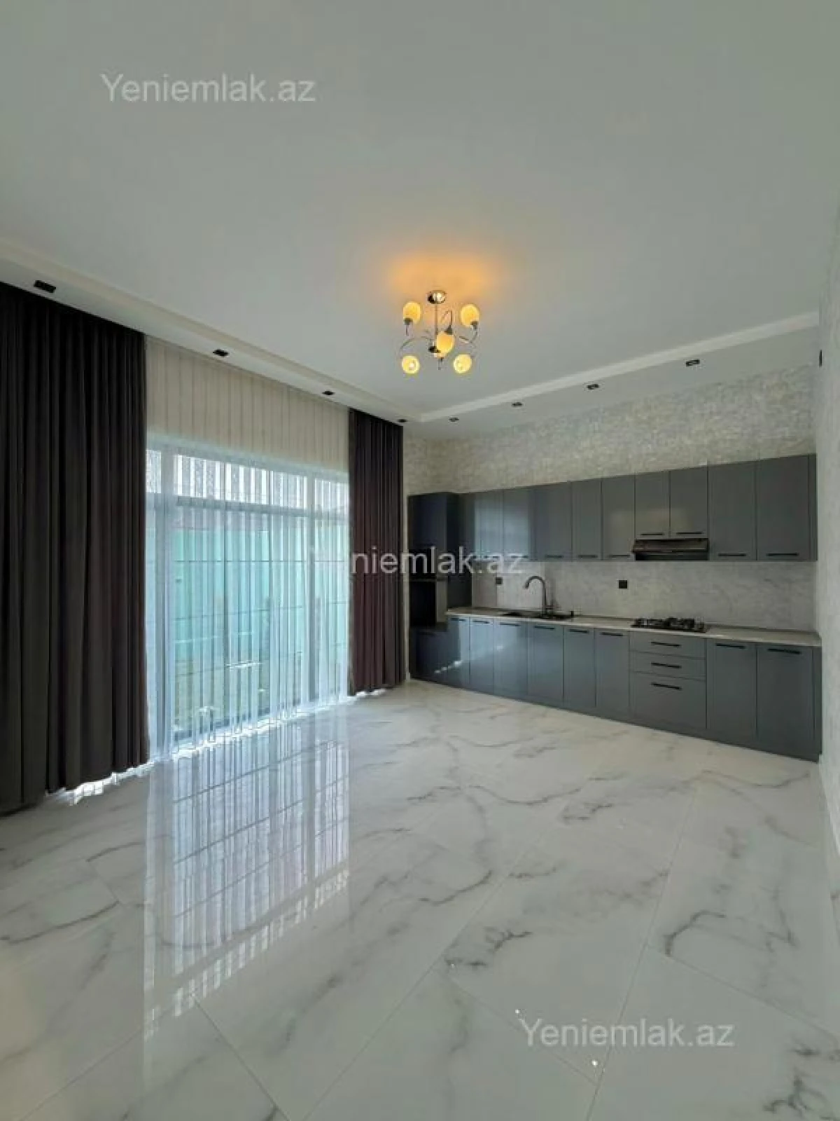 Satılır 4 otaqlı həyət evi 170 m²