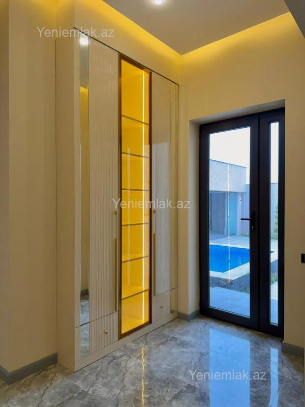 Satılır 4 otaqlı həyət evi 160 m²