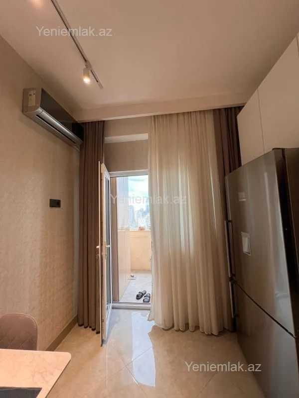 Satılır 4 otaqlı yeni tikili 195 m²