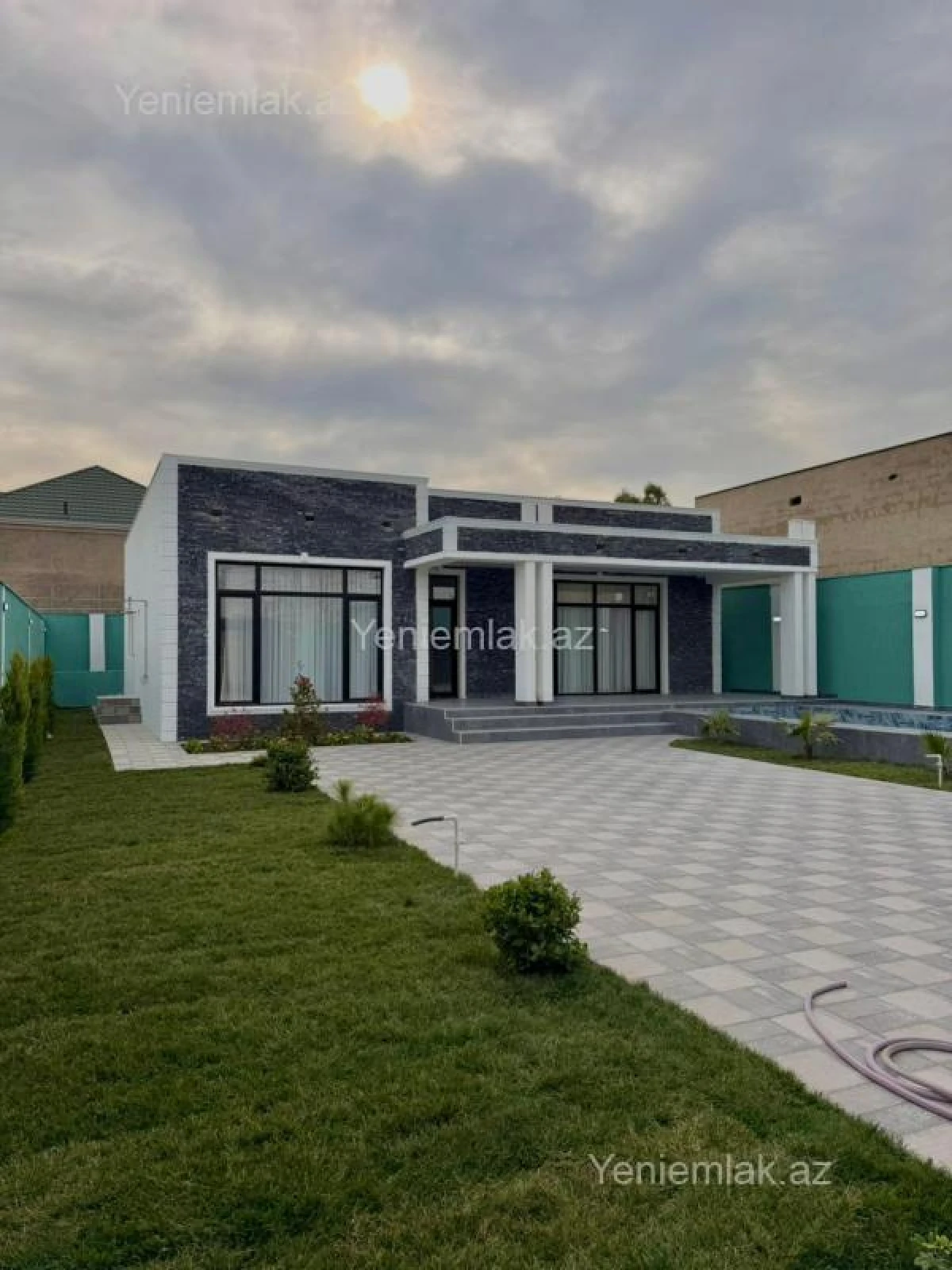Satılır 4 otaqlı həyət evi 170 m²