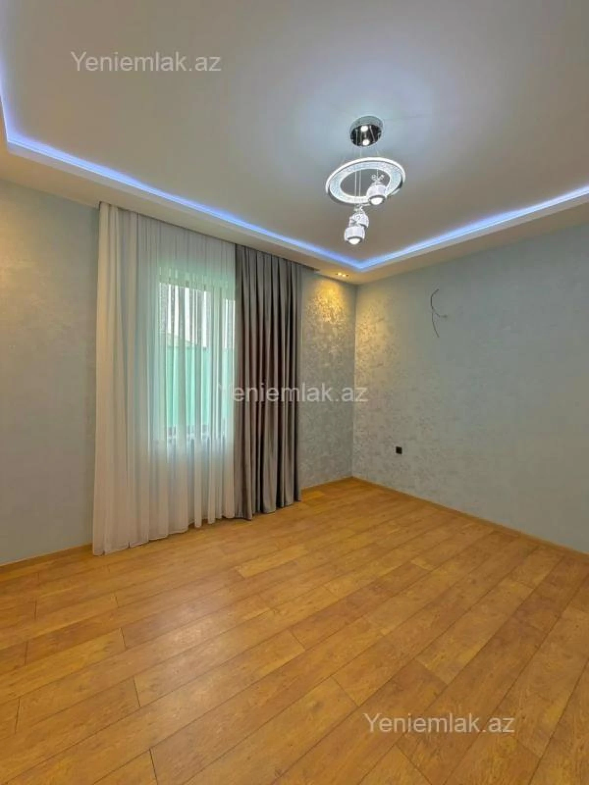 Satılır 4 otaqlı həyət evi 170 m²