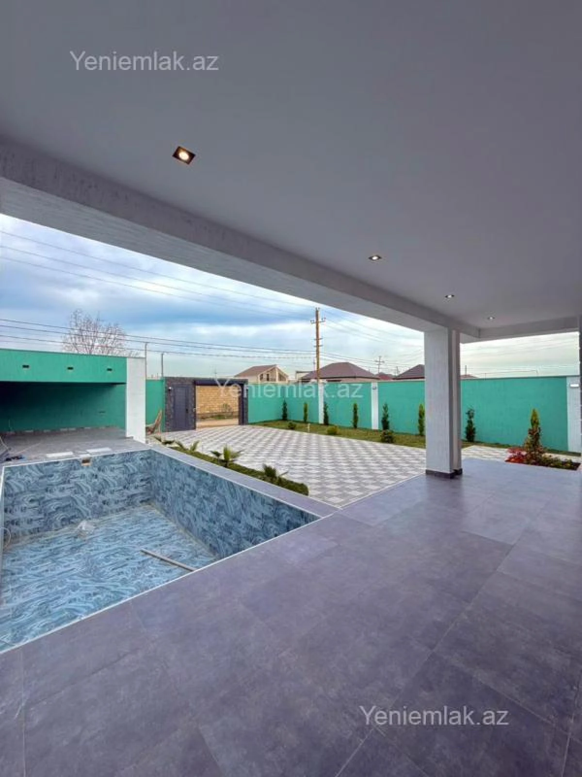 Satılır 4 otaqlı həyət evi 170 m²