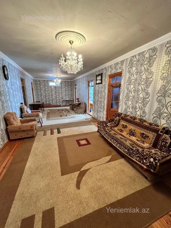 Satılır 5 otaqlı həyət evi 130 m²