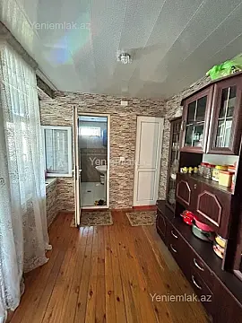 Satılır 5 otaqlı həyət evi 130 m²