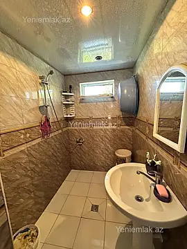 Satılır 5 otaqlı həyət evi 130 m²