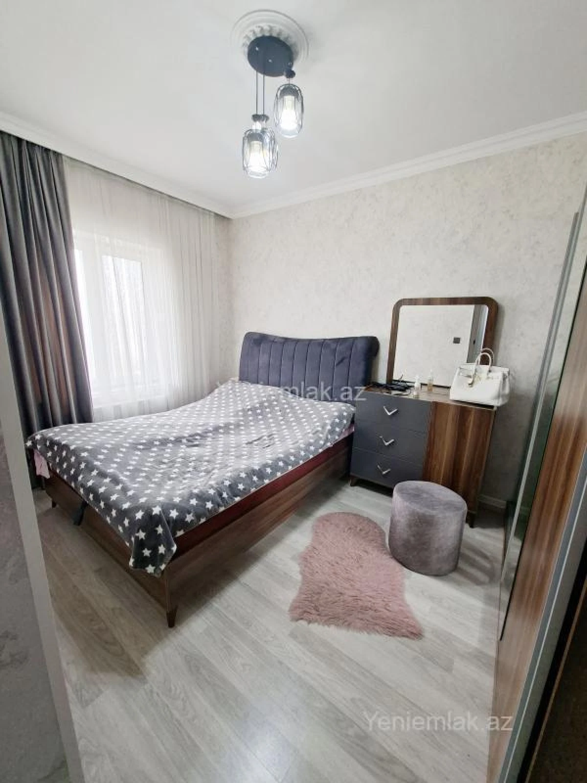 Satılır 2 otaqlı köhnə tikili 40 m²
